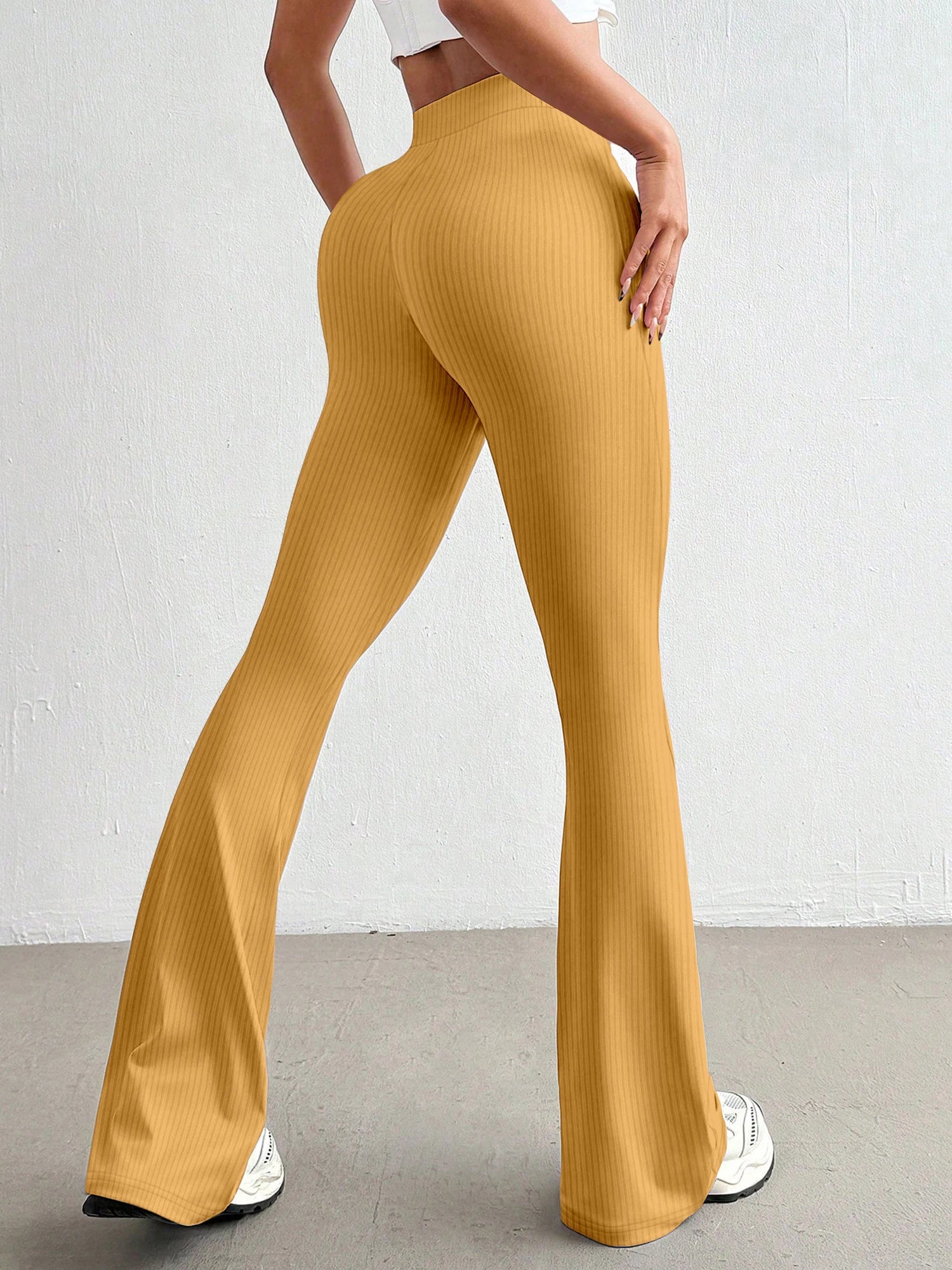 Ribbed Flared Legging