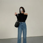Off-shoulder Long-sleeved T-shirt