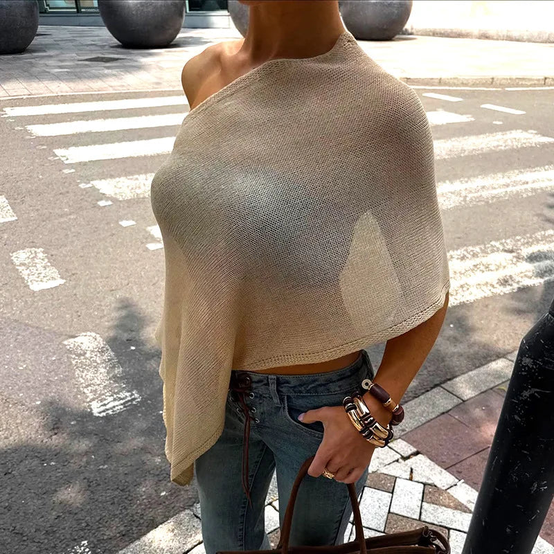 Finely Knitted Long-Sleeved Top